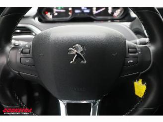 Peugeot 208 1.2 PT BlueLease Allure Navi Clima Cruise PDC Apple/Android picture 14