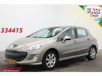 Schadeauto Peugeot 308 1.6 VTi Sublime Aut. Clima Cruise PDC AHK 112.987 km! 2011/1