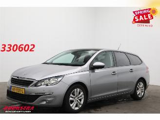 Schadeauto Peugeot 308 SW 1.6 BlueHDI Executive Pack Pano Navi Clima Cruise Camera PDC AHK 2015/12