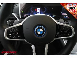 BMW 3-serie Touring 330e M-Sport Pano HUD LED ACC H/K Memory 360° AHK SHZ picture 20