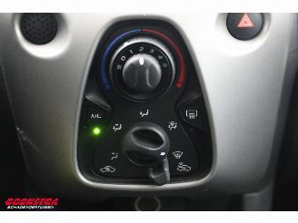 Peugeot 108 1.0 e-VTi Blue Lion Bluetooth Airco 16.397 km! picture 21