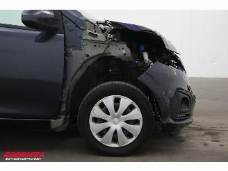 Peugeot 108 1.0 e-VTi Blue Lion Bluetooth Airco 16.397 km! picture 5