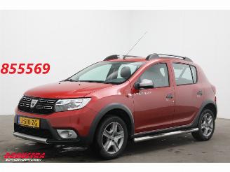 Unfallwagen Dacia Sandero 1.5 dCi S&S Stepway Navi Airco Cruise PDC AHK 2018/4