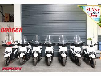 Ocazii scootere Silence  S02 5.6kWh **7x / 7Stück** 45 km/h Mail/Post 2021/12