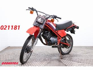 begagnad bil bromfiets Honda  MT5 1984/6