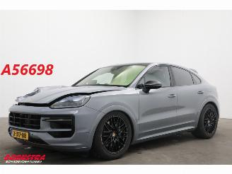 Voiture accidenté Porsche Cayenne 3.0 E-Hybrid Pano Sport Chrono PDLS+ PASM Bose 360° 2023/10