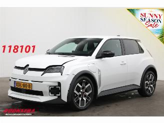 krockskadad bil auto Renault 5 comfort range Techno 52 kWh LED ACC Apple/Android Camera 225 km!! 2026/3