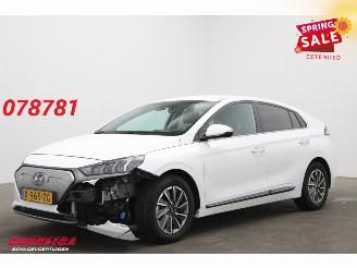 krockskadad bil auto Hyundai Ioniq Comfort EV 38 kWh ACC Apple/Android Camera SHZ 2021/4