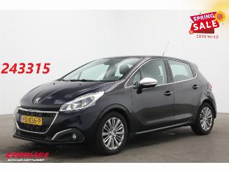 Avarii autoturisme Peugeot 208 1.6 BlueHDi Allure Navi Clima Cruise PDC 2015/12
