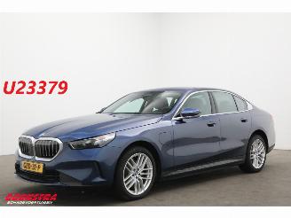 krockskadad bil auto BMW 5-serie 530e LED ACC Leder Memory Ventilatie Camera SHZ 2025/1