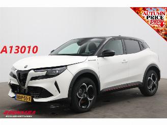Damaged car Alfa Romeo Junior 1.2 Turbo Hybrid Ibrida Speciale Navi Clima Cruise Camera SHZ PDC 2025/1