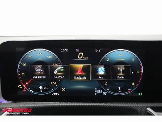 Mercedes A-klasse 180 d Launch Edition 7G-Tronic AMG Pano LED Memory Camera SHZ picture 20
