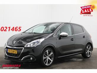 Unfallwagen Peugeot 208 1.2 PureTech Aut. Première Pano Navi Clima Cruise Camera 29.828 km! 2016/2