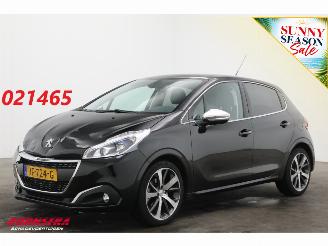skadebil auto Peugeot 208 1.2 PureTech Aut. Première Pano Navi Clima Cruise Camera 29.828 km! 2016/2