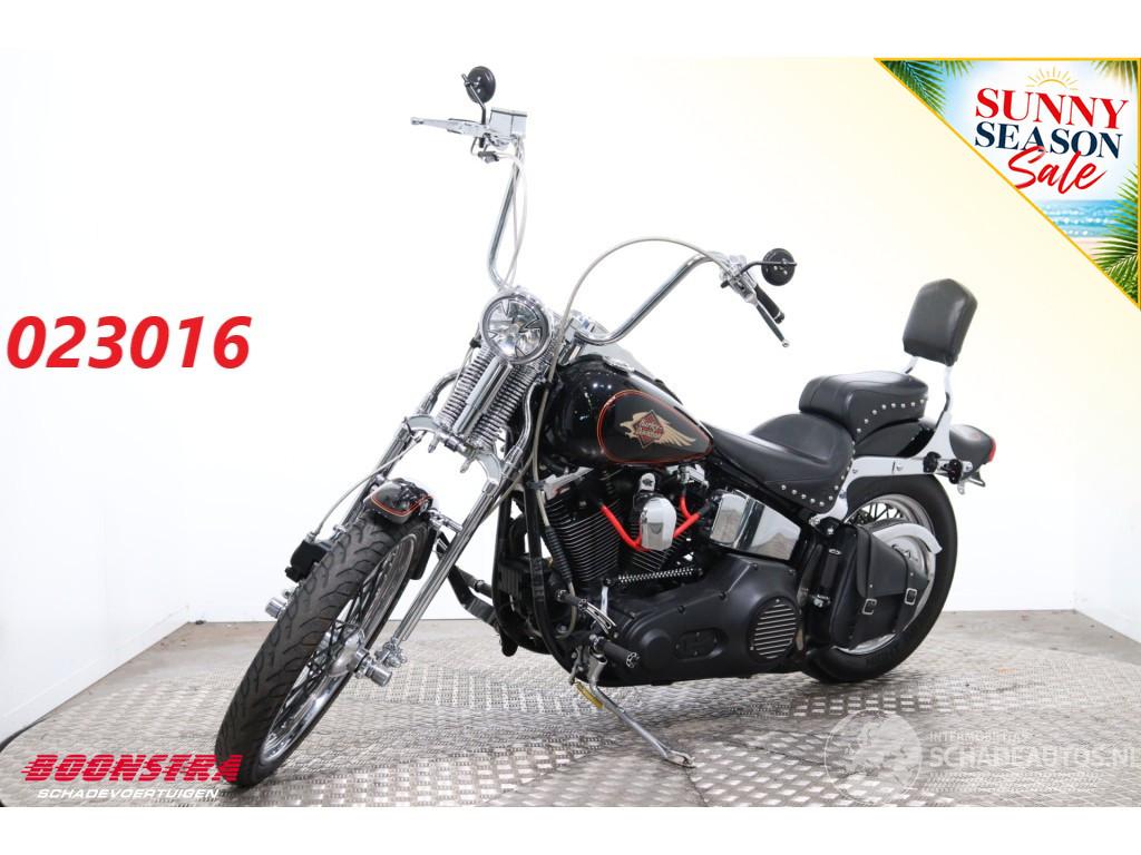 Harley-Davidson  FXSTS Softail Springer Vance Hines