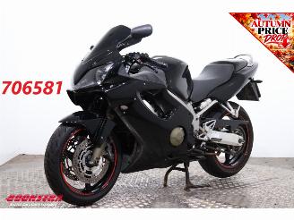 krockskadad bil motor Honda  CBR 600F Dominator 2007/3