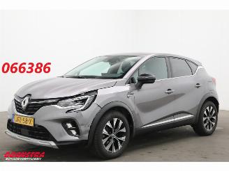 uszkodzony samochody osobowe Renault Captur 1.6 E-Tech PHEV 160 techno LED ACC Apple/Android Camera 2023/8