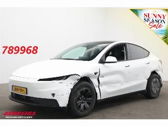 Voiture accidenté Tesla Model Y Standard RWD 58 kWh Pano LED ACC Camera SHZ LRHZ 2025/12