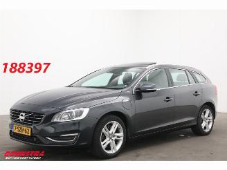 ocasión turismos Volvo V-60 2.4 D6 AWD Plug-In Hybrid Summum Schuifdak Memory Leer Camera SHZ AHK 2013/12