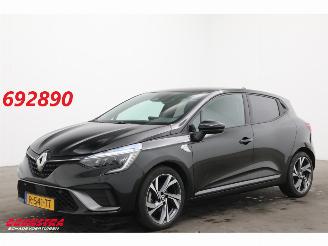Damaged car Renault Clio 1.6 E-Tech Hybrid 145 R.S. Line LED Virtual Cruise Camera PDC 2022/11