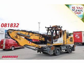 krockskadad bil machine Liebherr  LH22M Overslagkraan BY 2015 2015/12