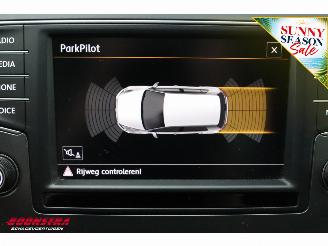 Volkswagen Golf 1.6 TDI 110pk Comfortline Clima Navi Cruise SHZ picture 15