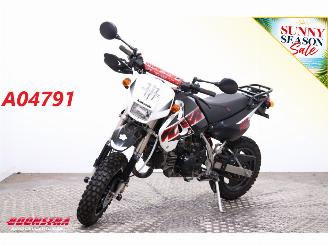 begagnad bil motor Kawasaki  KSR 110 Nojima Exhaust 2006/7
