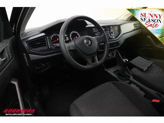 Volkswagen Polo 1.0 MPI Comfortline Airco Bluetooth Cruise picture 17