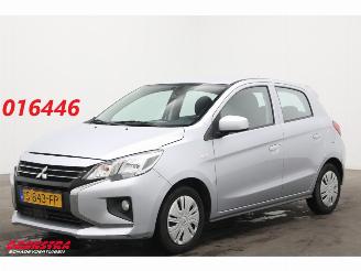 krockskadad bil auto Mitsubishi Space-star 1.2 Connect+ Bluetooth Airco 2023/1