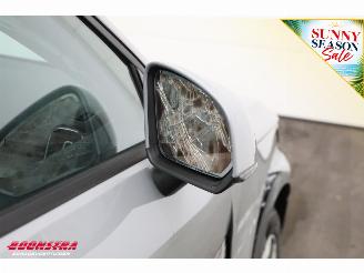 Volvo XC40 2.0 B3 Core Leder LED Apple/Android Camera SHZ LRHZ 9.998 km! picture 11