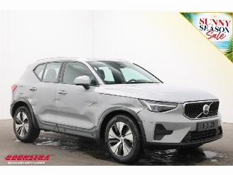 Volvo XC40 2.0 B3 Core Leder LED Apple/Android Camera SHZ LRHZ 9.998 km! picture 2