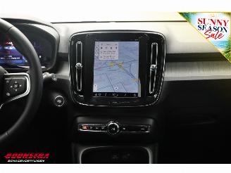 Volvo XC40 2.0 B3 Core Leder LED Apple/Android Camera SHZ LRHZ 9.998 km! picture 17