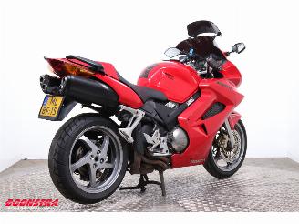 Honda  VFR 800FI ABS picture 3