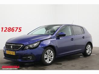 uszkodzony samochody osobowe Peugeot 308 1.2 PT Executive Pano Apple/Android Navi Cruise AHK 55.834 km! 2020/7