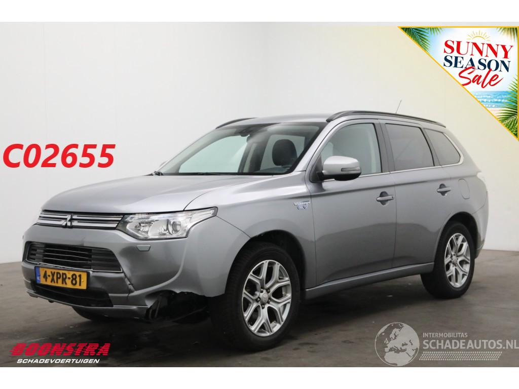 Mitsubishi Outlander 2.0 PHEV 4WD Executive Edition Navi Clima Cruise Camera AHK
