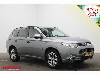 Mitsubishi Outlander 2.0 PHEV 4WD Executive Edition Navi Clima Cruise Camera AHK picture 2