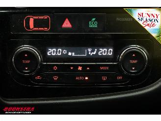 Mitsubishi Outlander 2.0 PHEV 4WD Executive Edition Navi Clima Cruise Camera AHK picture 24