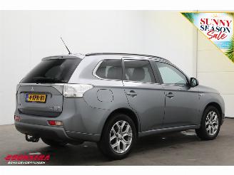 Mitsubishi Outlander 2.0 PHEV 4WD Executive Edition Navi Clima Cruise Camera AHK picture 3