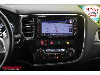 Mitsubishi Outlander 2.0 PHEV 4WD Executive Edition Navi Clima Cruise Camera AHK picture 14
