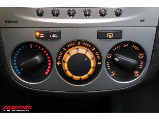 Opel Corsa 1.4-16V Anniversary Edition 3-drs Airco Navi Bluetooth PDC picture 20