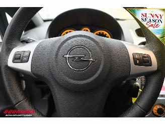 Opel Corsa 1.4-16V Anniversary Edition 3-drs Airco Navi Bluetooth PDC picture 16