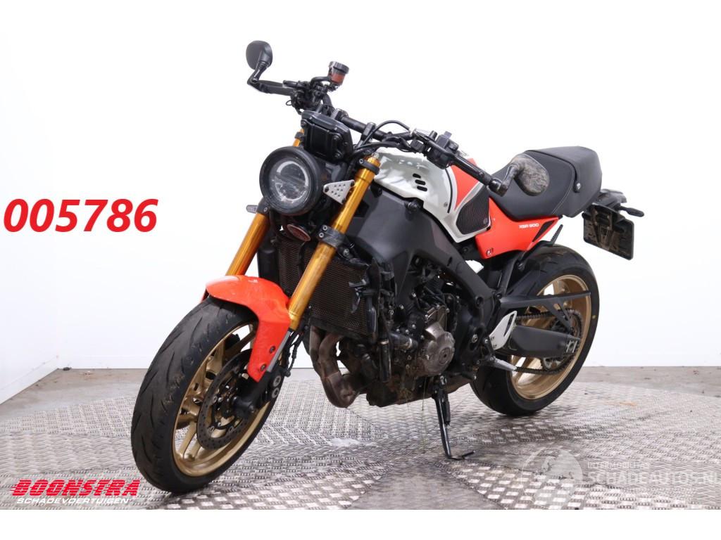Yamaha  XSR900 ABS LED Cruise Quickshift Heizgriffe