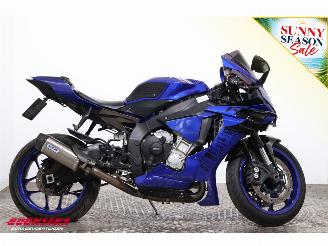 Yamaha  R1 ABS LED Arrow picture 7