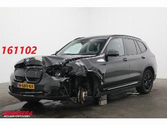 Voiture accidenté BMW iX3 High Executive 80 kWh Pano LED ACC HUD H/K Memory Camera SHZ 2021/11