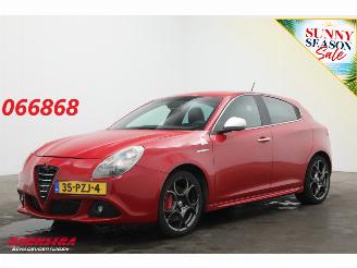 Coche accidentado Alfa Romeo Giulietta 1.7 TBi Quadrifoglio Verde Navi Clima Cruise AHK 2011/4