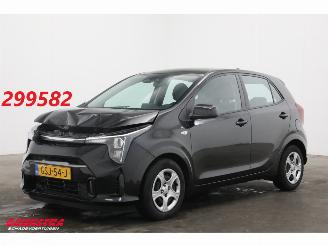 Damaged car Kia Picanto 1.0 DPI DynamicLine 5p. Airco Cruise Navi Camera PDC Virtual 2024/11