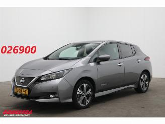 Schadeauto Nissan Leaf N-Connecta 40 kWh ACC Clima Navi SHZ Camera 360° PDC 64.967 km! 2018/8