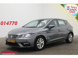 krockskadad bil auto Seat Leon 1.0 EcoTSI AUT Style Business Intense Clima Cruise Navi Apple/Andriod PDC 2017/10