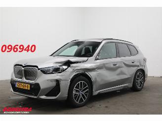 Unfallwagen BMW iX1 eDrive20 67 kWh M Sport ACC Navi H/K Memory SHZ Virtual 360° PDC 2024/11