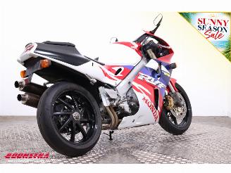 Honda  RVF400 NC35 picture 3